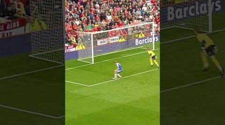 How did this happen?! Torres miss against Man United 