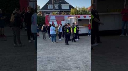 Ajax komt aan in Deventer, maar de vrijwilligers van Go Ahead wijken niet zomaar! 