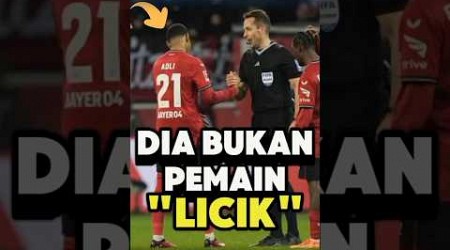 Wasit ini minta maaf sampai 2X karena VAR ‼️