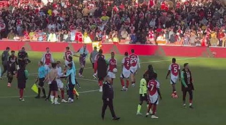 ARSENAL PLAYERS CELEBRATE WIN AGAINST SOUTHAMPTON