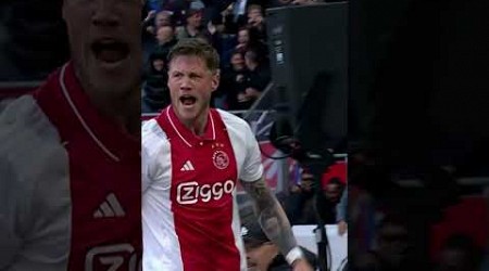 Wout Weghorst doet het in blessuretijd 