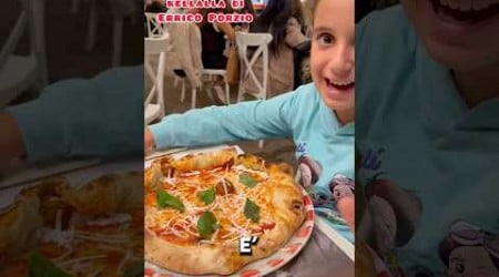 3 tipi di pizza da provare a Napoli #perte #viaggio #famigliagrimat #travel #famiglia #viaggiare