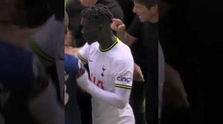 Arguably the most famous Premier League post match handshake 