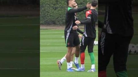 Saliba and Havertz PLAY FIGHTING during Arsenal training