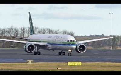 FIRST Boeing 787-10 Dreamliner departing Newcastle Airport with NUFC onboard | November 2024