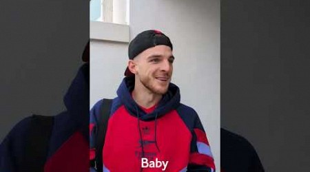 ARSENAL PLAYERS TELL US THEIR CURRENT FAVOURITE SONGS! 