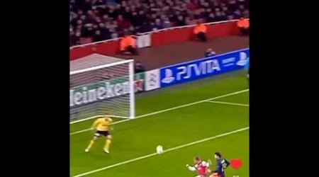 Lukas Podolski Amazing Goal #goals #goalkeeper #football #footballskills