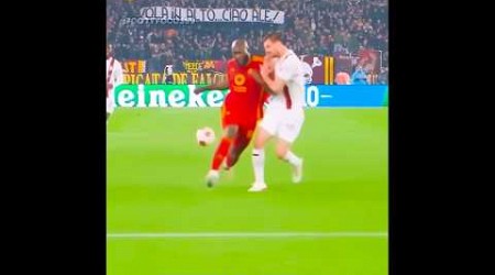 Kekuatan Lukaku + Ronaldo ☠️