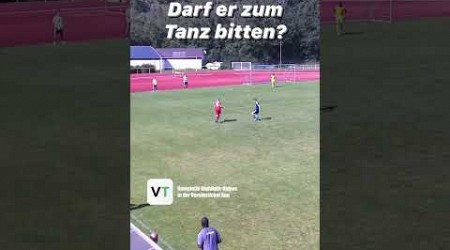 Darf er zum Tanz bitten? #fussball #football #goal #tor #soccer #fyp #fürdich #viral