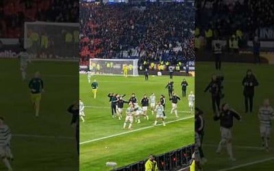 Celtic Players Wild Celebrations #celticfc #celtic #rangersfc #rangers #scottishfootball