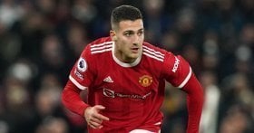 Real Madrid now want to sign Man Utd right-back