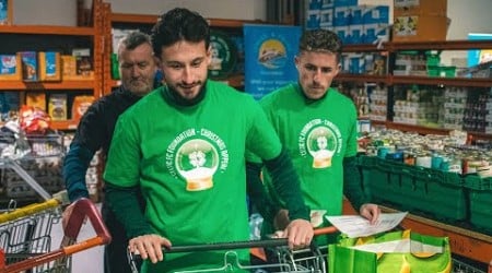 Celtic FC Foundation | Luke McCowan and Nicolas Kühn visit Loaves and Fishes