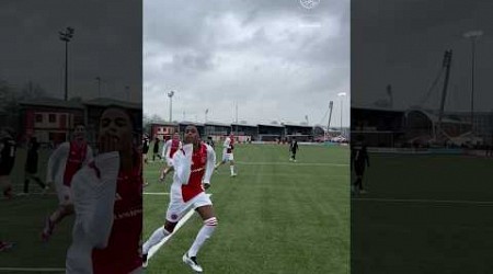 Ajax U16s beat Feyenoord 4-0 and celebrate! ⚪️