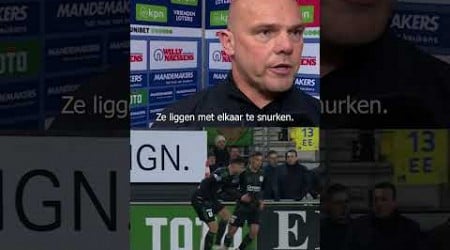 Johnny Jansen ZIEDEND na VAR-blunder 