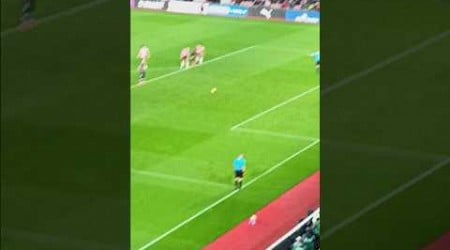 Salah penalty against Southampton. View from the stands. #viralvideo #fifa #football #premierleague