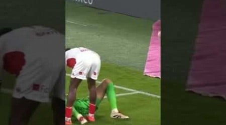 Gianluigi donnarumma&#39;nın sakatlandığı pozisyon..