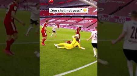 Yann Sommer pulls off the best save of his life! 