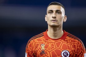 Chelsea complete signing of Serbian goalkeeper