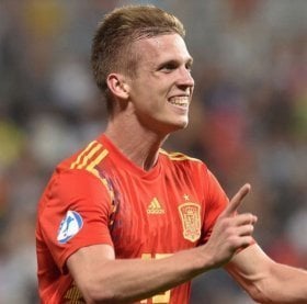 Arsenal & Chelsea battling to sign Spanish star?