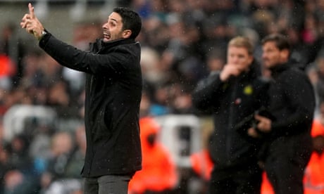 'An absolute disgrace': Mikel Arteta livid about controversial Newcastle goal – video