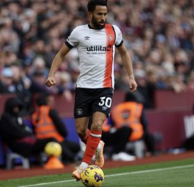 Andros Townsend signs new Luton Town deal