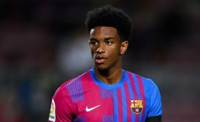 Barcelona ready to listen to big offers for Chelsea target