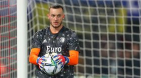 Arsenal eyeing deal for Dutch goalkeeper