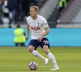 Oliver Skipp completes Leicester City move