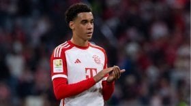 Man Utd eyeing shock swoop for young Bayern attacker